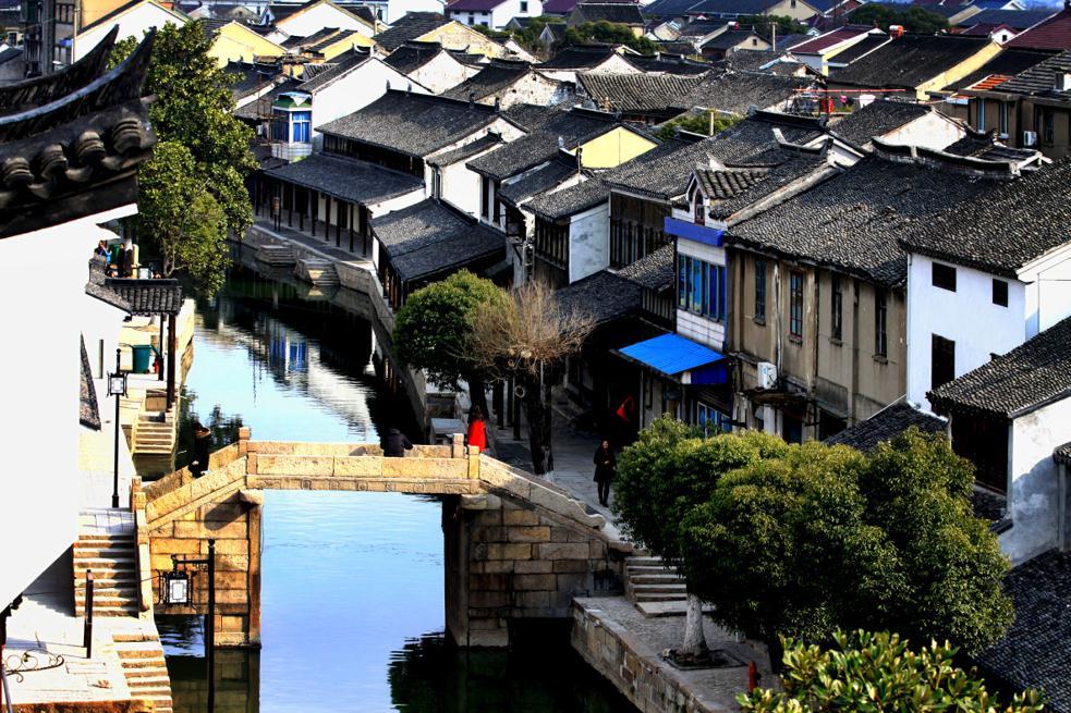 针对房屋使用安全管理,山东发挥村(居)委会、物业服务人“吹哨”作用